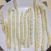 炸土豆条的做法图解4
