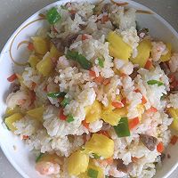 菠萝虾仁炒饭的做法图解7