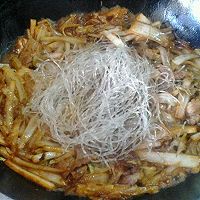 梅子肉粉丝烧白菜的做法图解9