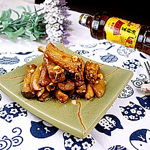 蒜香鸡腿菇焖排骨#金龙鱼外婆乡小榨菜籽油 最强家乡菜#