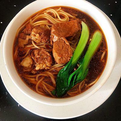 红烧牛肉面