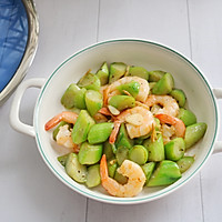 秋季缓解秋燥必吃丝瓜炒虾仁的做法图解11