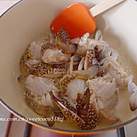 海蟹蘑菇菜泡饭的做法图解4