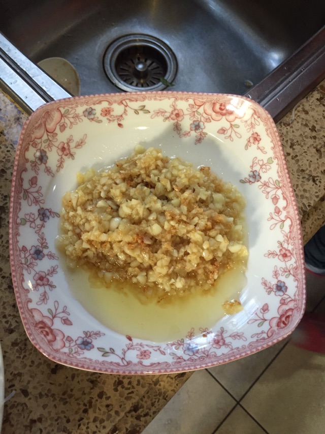 蒜蓉粉丝蒸扇贝的做法图解5