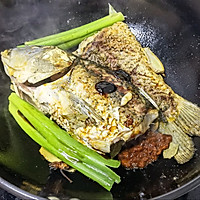 #纳福汇轻松喷出美味#红烧鲤鱼的做法图解3