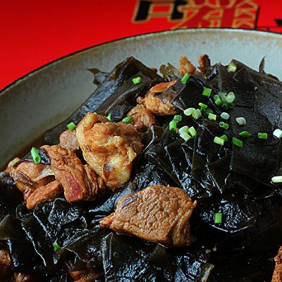 猪肘子烧海带