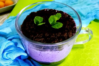 春意盎然の蓝莓奶昔
