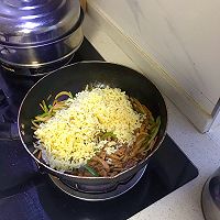 肉丝炒面的做法图解7