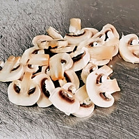 茭白蘑菇鸡肉焗饭的做法图解1