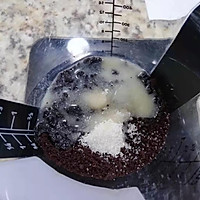 海盐焦糖迷你芝士蛋糕 制作简单 只需烤20分钟 香甜更细腻的做法图解2