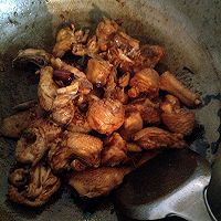 地锅鸡的做法图解4