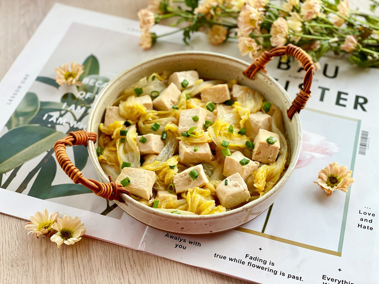 白菜炖豆腐，低脂、美味又健康的做法
