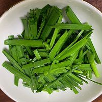 韭菜炒小河虾的做法图解3