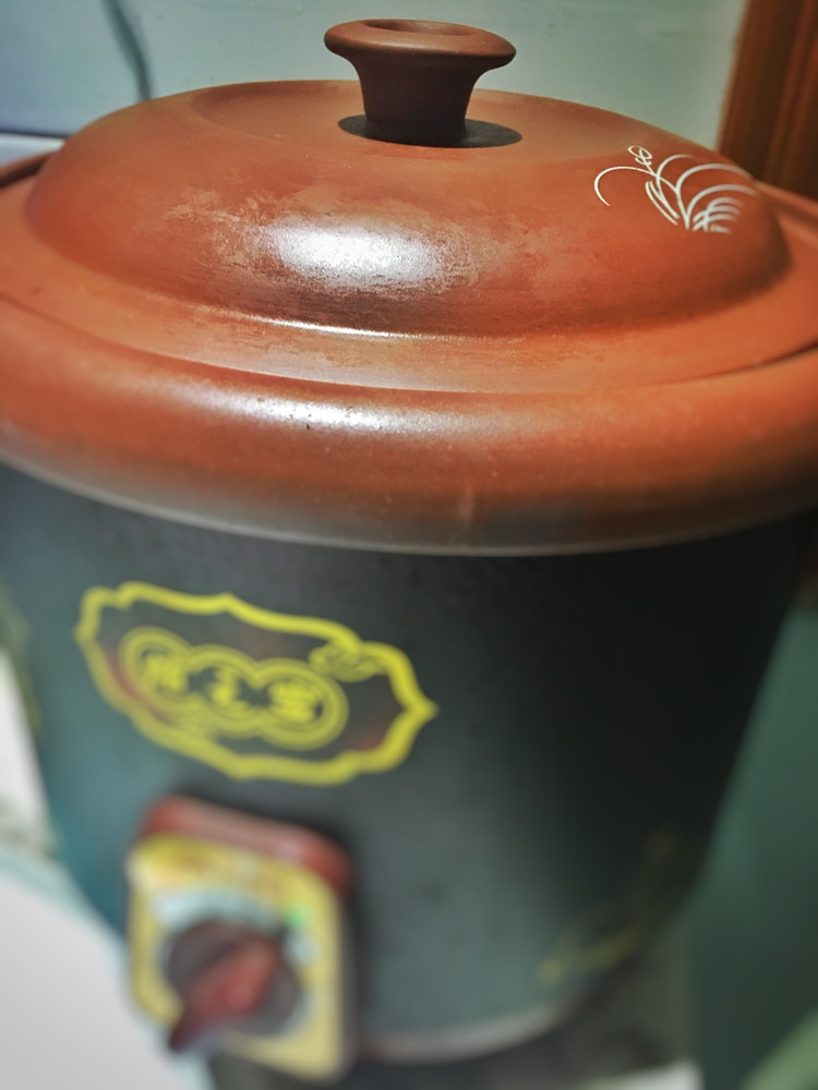 红菇西洋参牛尾汤的做法