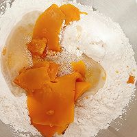 南瓜核桃小花面包的做法图解2