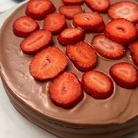 母亲节的巧克力草莓蛋糕的做法图解9