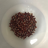 养生茶—赤小豆薏仁祛湿水的做法图解1