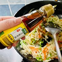 #给年味整点鲜的#双椒土豆丝，好吃的停不下来的做法图解7