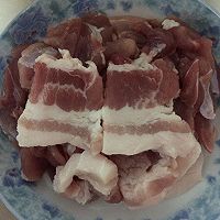 酸菜猪肉炖粉条＋#浪漫樱花季#的做法图解2