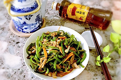 尖椒炒肉丝