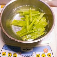 杏鲍菇莴笋条的做法图解5