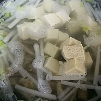 牛肉萝卜冻豆腐汤的做法图解7
