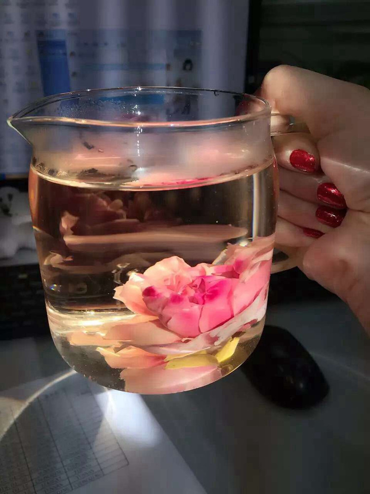 云南玫瑰花宴～生态手工玫瑰花茶的做法