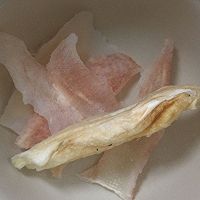 鲨鱼骨响螺炖鸡的做法图解2