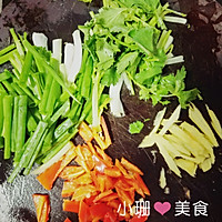 爆炒腊鱼干，就是这么下饭的做法图解4