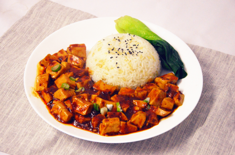 春季炒鸡下饭菜  永远吃不腻的家常麻婆豆腐的做法