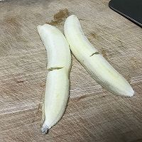 香蕉鸡蛋手抓饼的做法图解1
