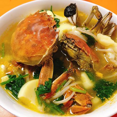 金针菇玉子豆腐河蟹汤