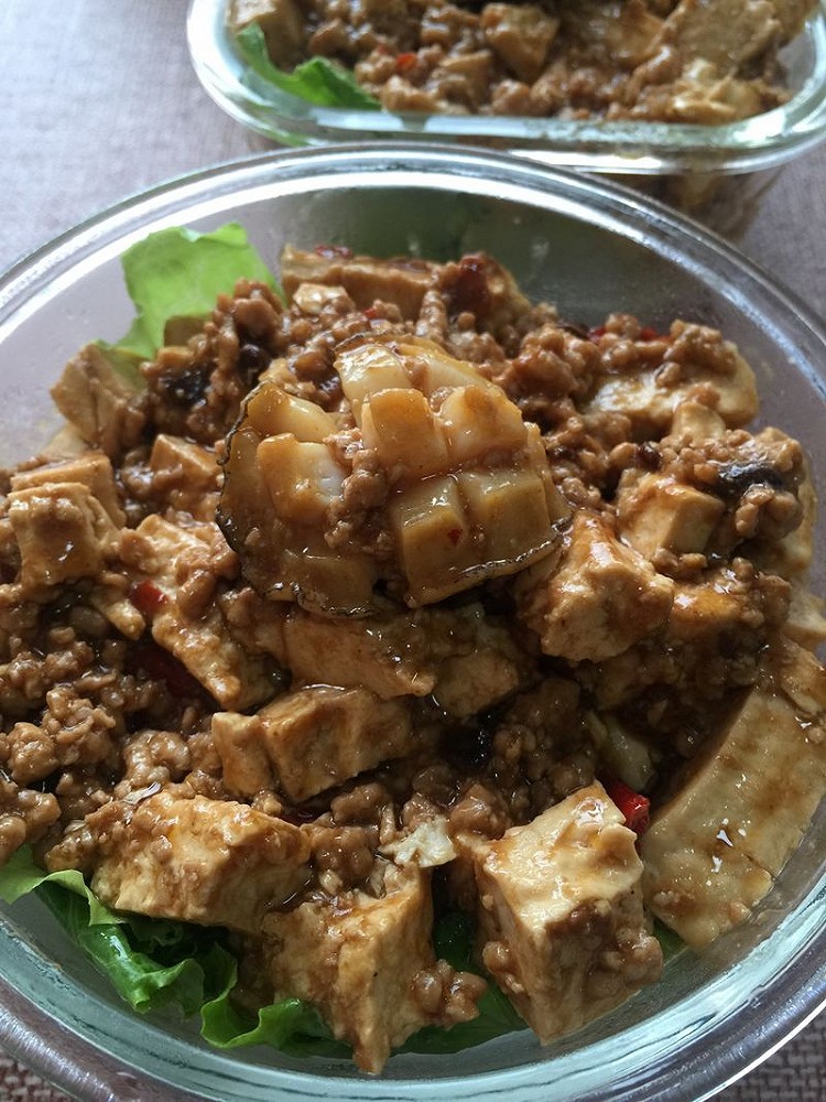 鲍鱼麻婆豆腐（便当版）的做法