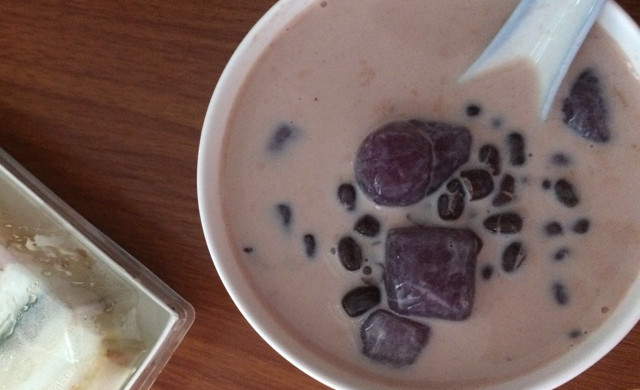 紫薯芋圆红豆奶