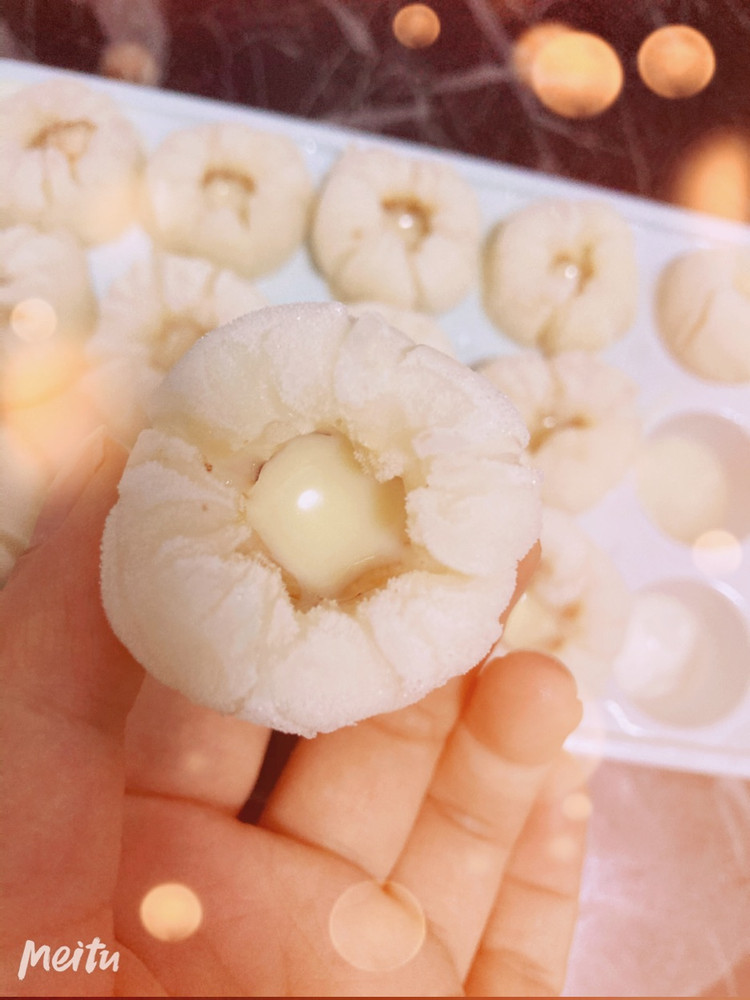 爆浆荔枝冰淇淋的做法