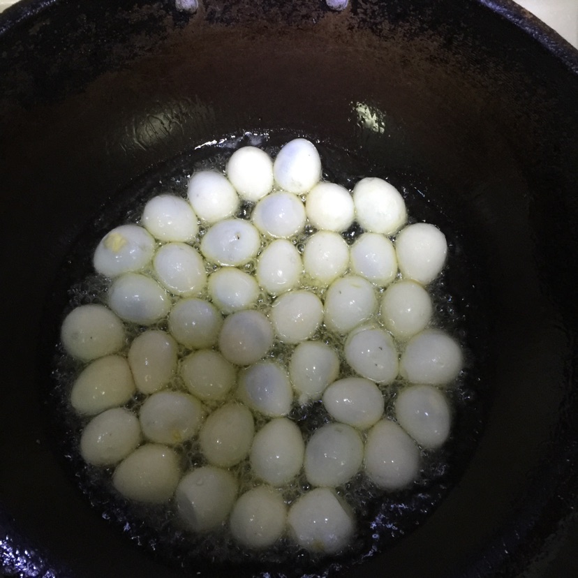 虎皮鹌鹑蛋的做法图解5