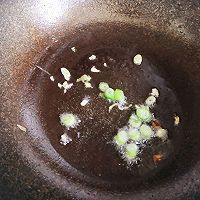 素炒土豆片芹菜的做法图解4