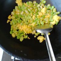 蚕豆炒鸡蛋的做法图解5