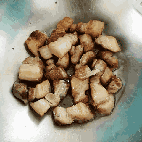 红烧肉烧玉米的做法图解3