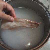 炸猪肉皮--含有丰富胶原蛋白的美味之佳品的做法图解6