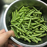 爆炒豇豆的做法图解2