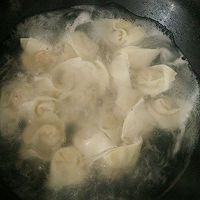 #太太乐鲜鸡汁芝麻香油#超简单的鲜汤馄饨的做法图解4