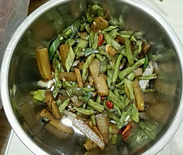 土豆炒豆角的做法