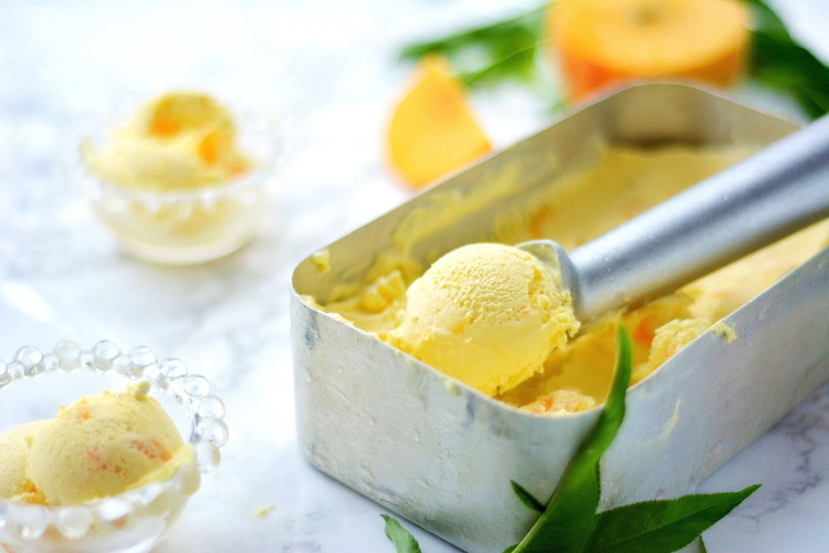 小清新的黄桃酸奶冰淇淋（无蛋黄版）的做法