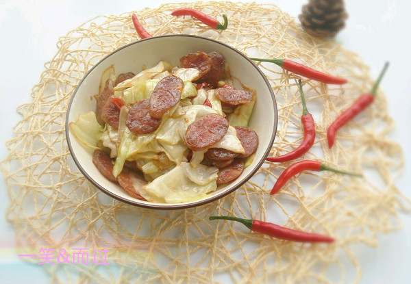 武汉腊肠炒包菜