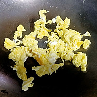 #鸡汁入家宴 感恩正当“食”#鸡蛋圆葱炒米饭的做法图解3