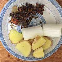 开封小吃—黄焖鱼的做法图解2