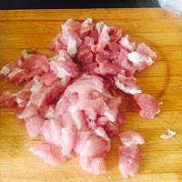 蒜苔炒肉的做法图解2