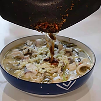 能够喝汤——超美味的家常酸菜鱼的做法图解6