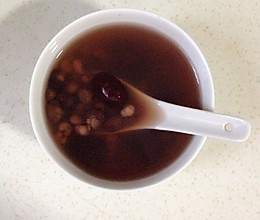 美容养颜粥：薏米红豆红枣粥的做法